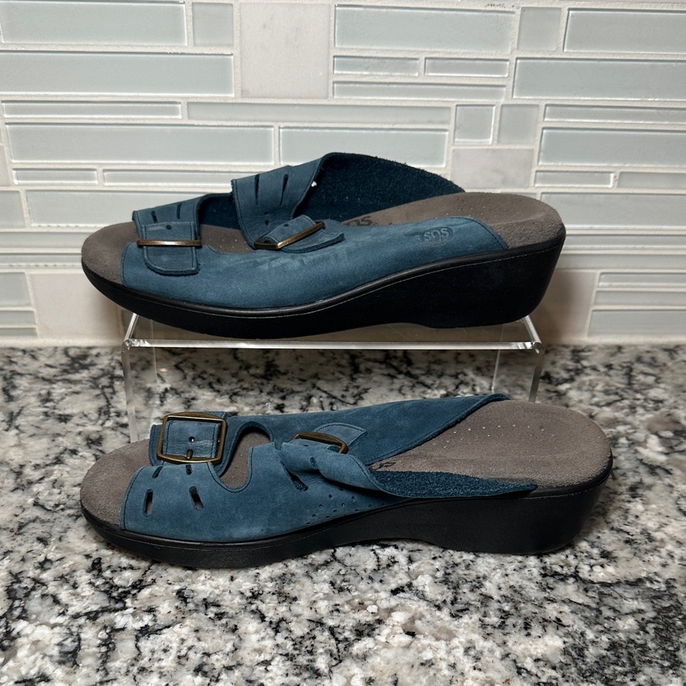 SAS Relaxed Suede Sandals - 6.5 M